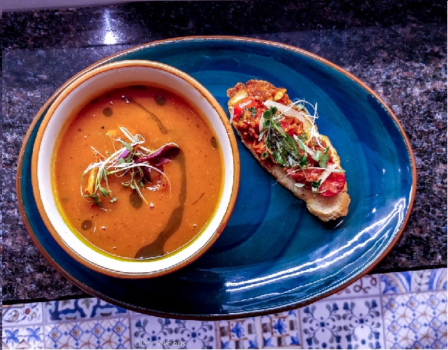 Slow Roast Tomato Basil Soup